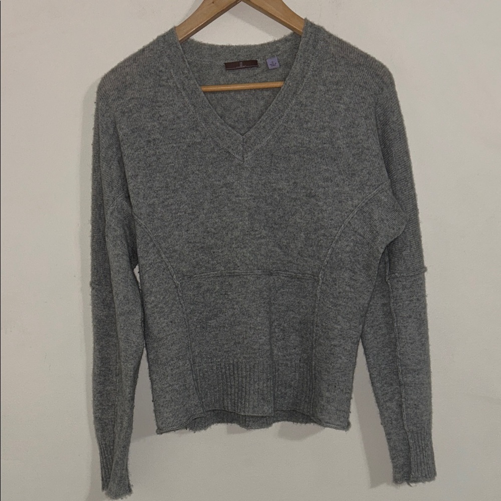 Cullen gray v-neck cashmere sweater small